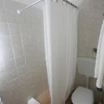 Апартаменты Greelax Beachfront House