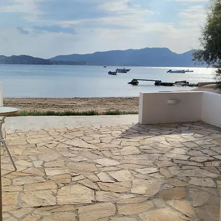 Greelax Beachfront House Zefiría