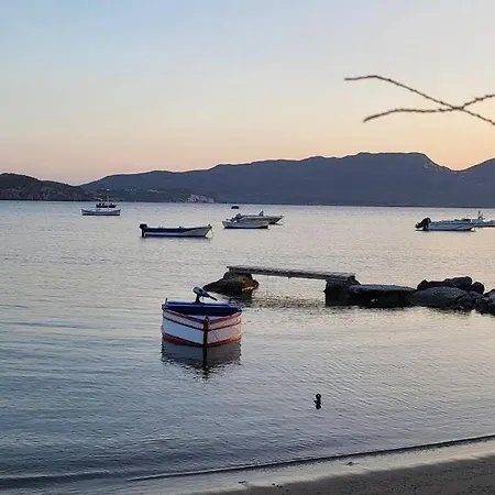 Greelax Beachfront House * Zefiria